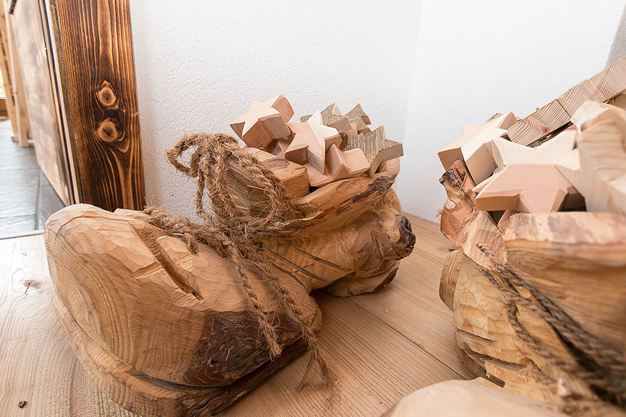 Holz-Bergschuhe